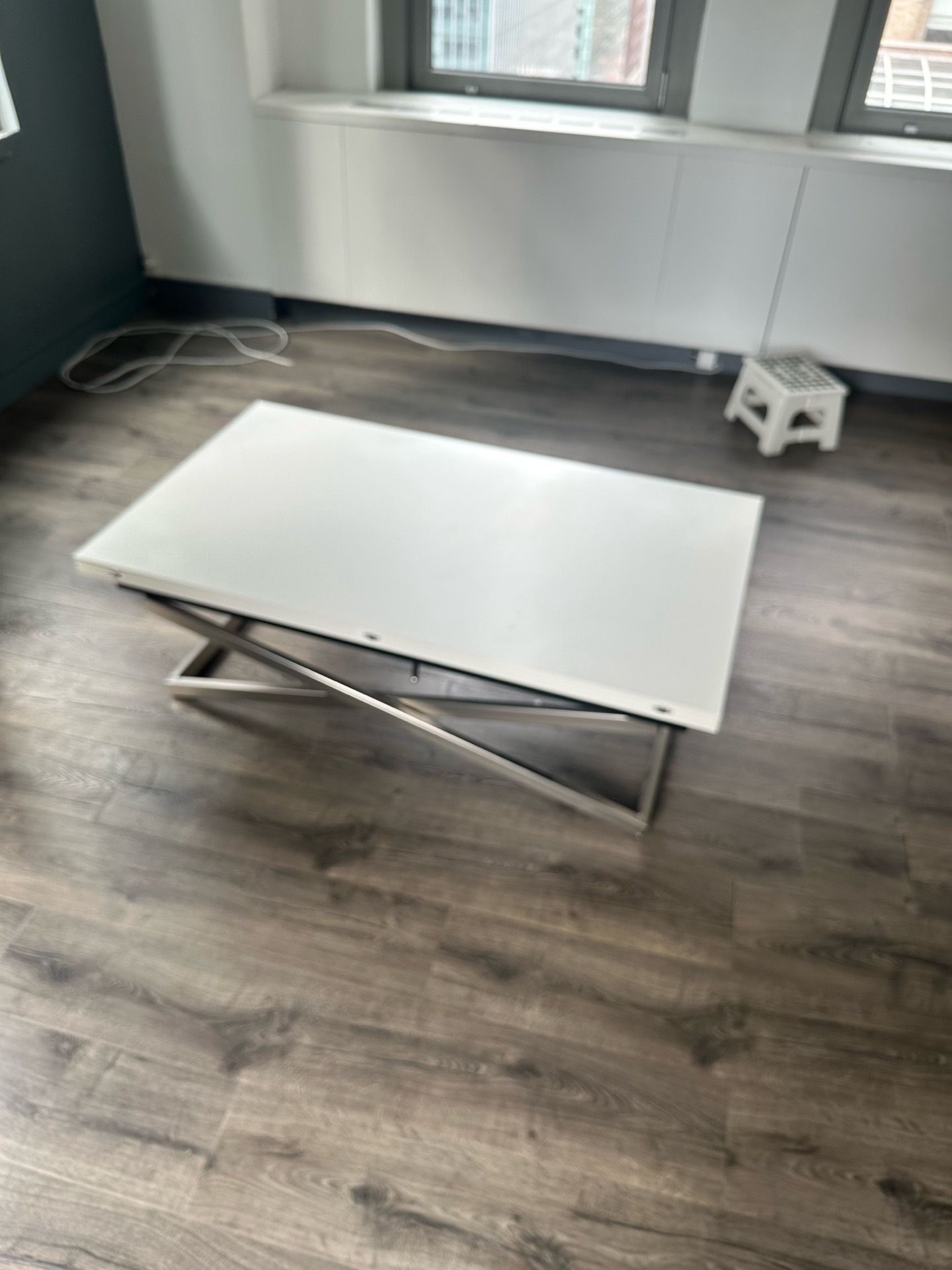 BoConcept Rubi Adjustable Table