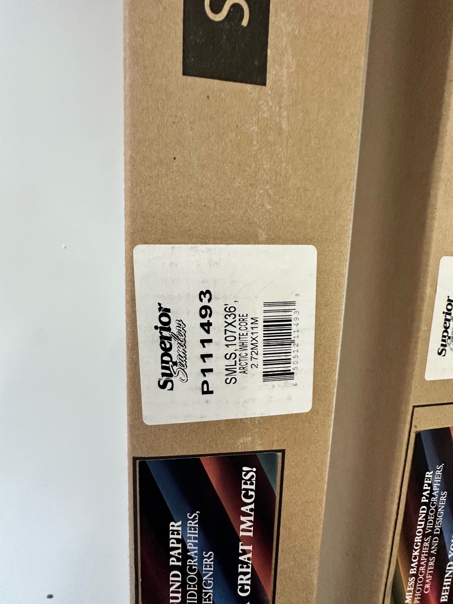 Superior Seamless Background Paper (Arctic White, 9 ft width)