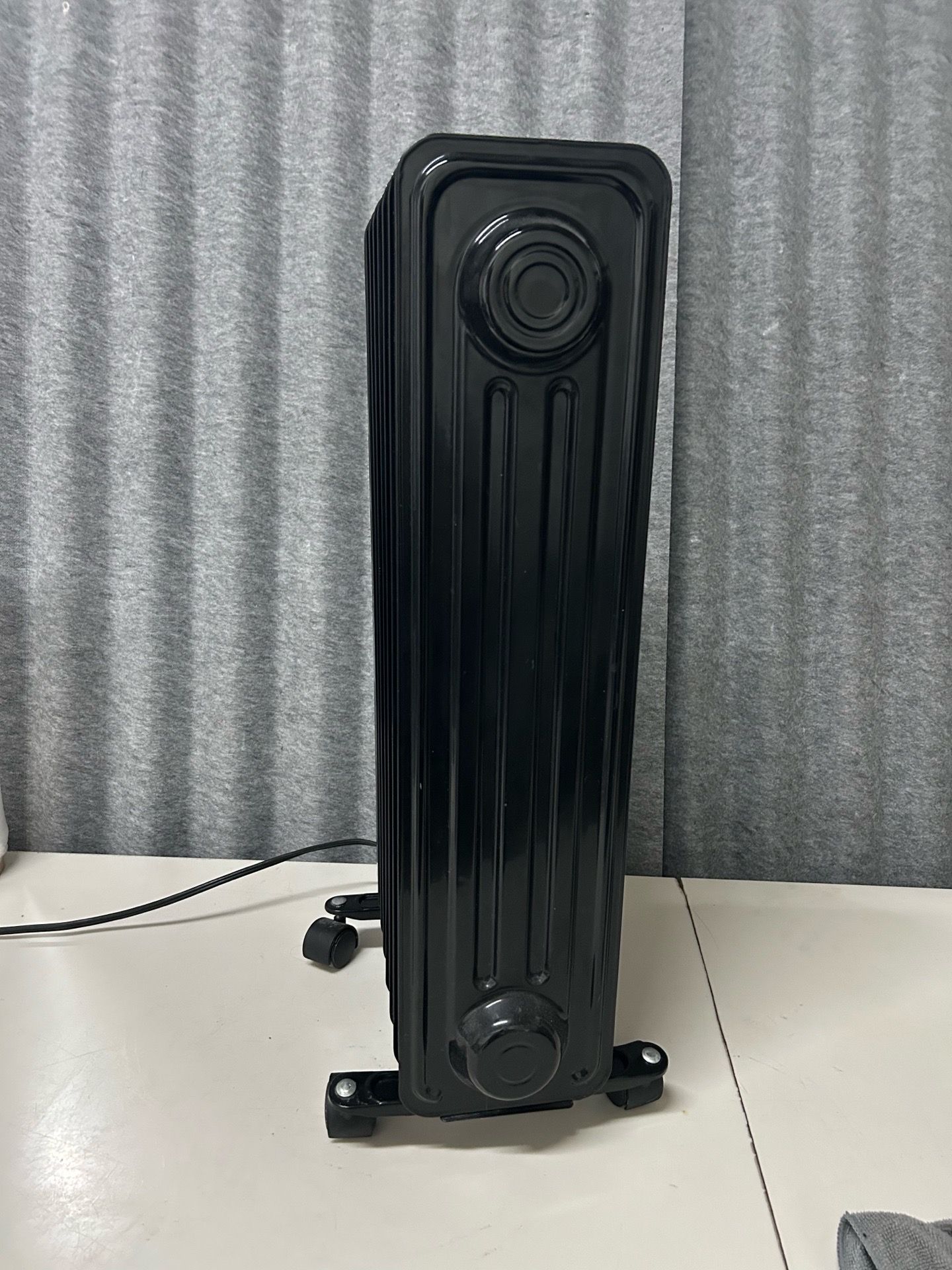 Portable Oil Radiator Heater, Indoor Use - photo 3