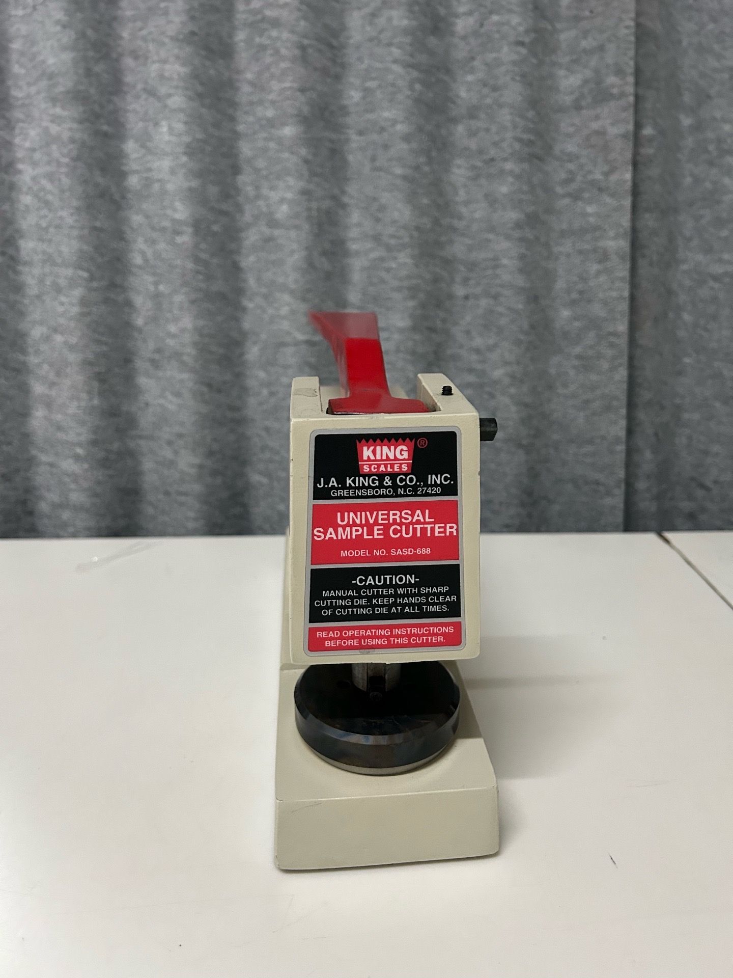 J.A. King Universal Manual Sample Cutter SASD-688 - photo 2