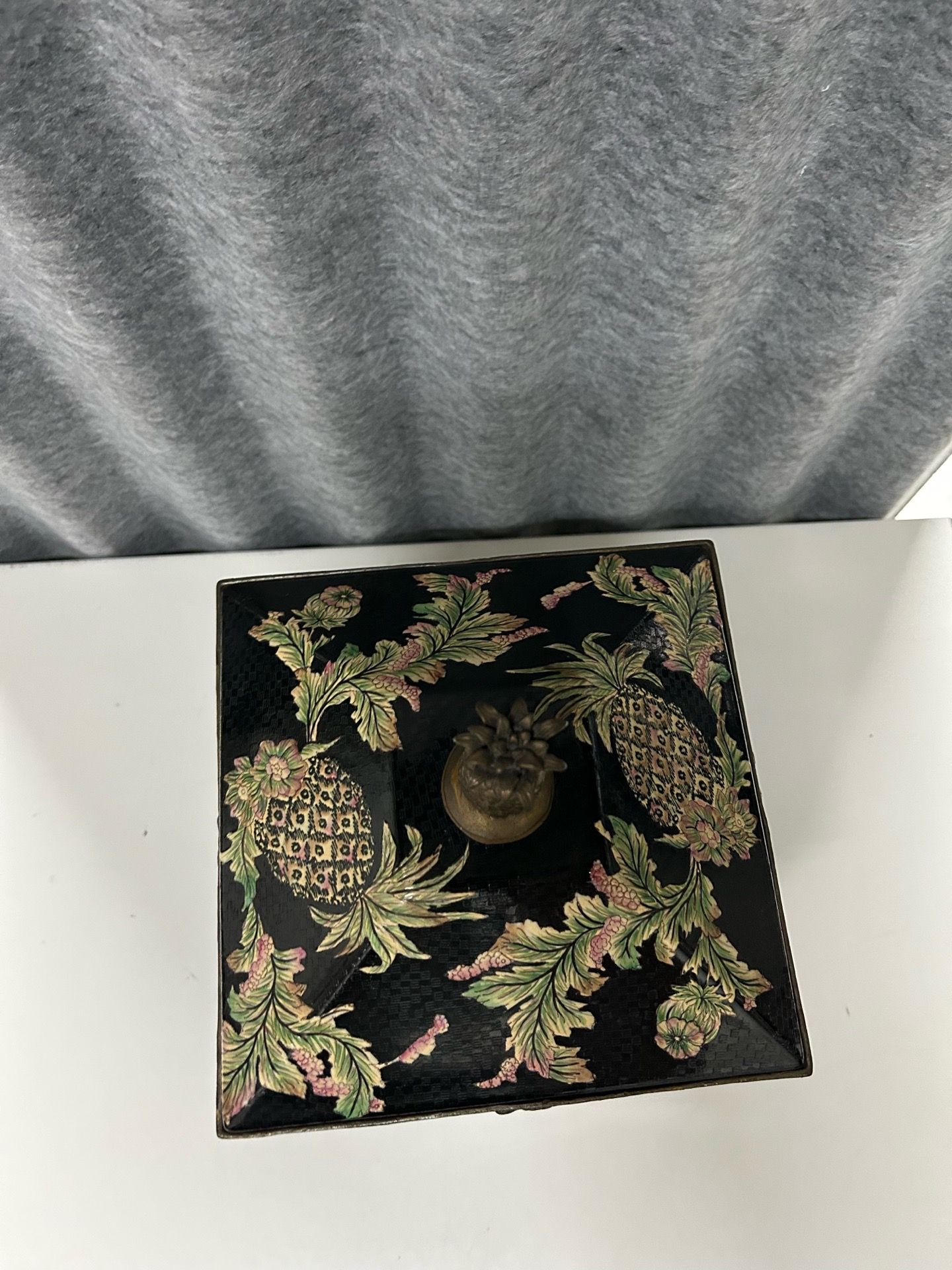 Castilian Brass Porcelain Planter 10x9 Hand Painted Pineapple Tr - photo 2
