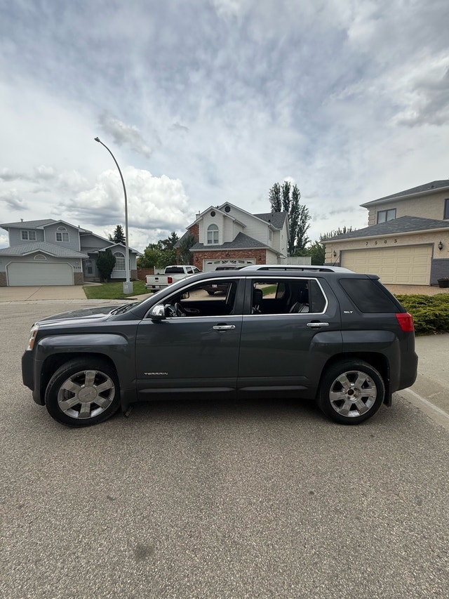 Solid 2010 GMC terrain SLT AWD - photo 5