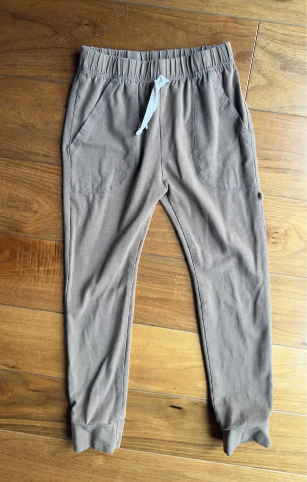 Girls Outfit image indicator(2)