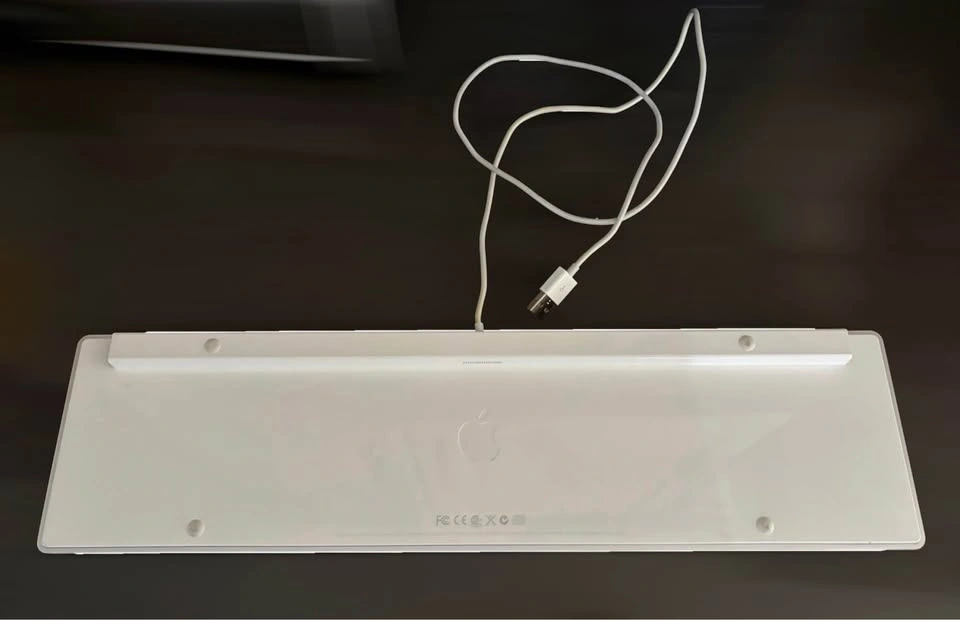 Apple Wired Keyboard with Numeric Keypad - photo 3