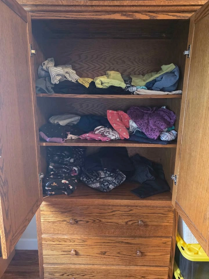 Oak Wood Armoire Wardrobe - photo 2