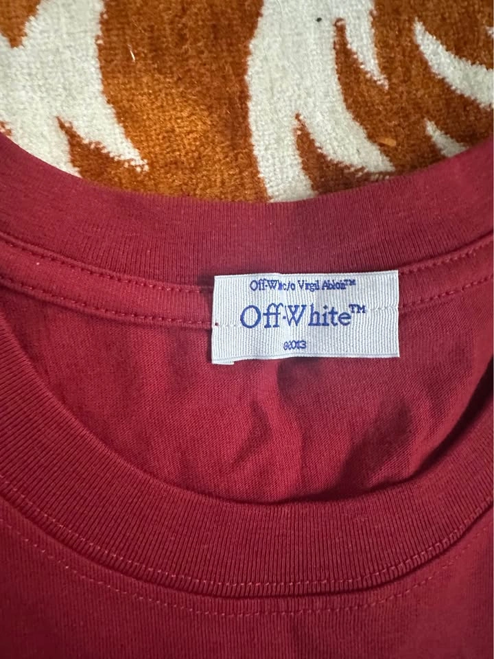 Off-White Red Scorpion Graphic Tee - photo 3