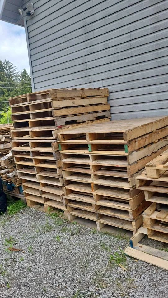2 way 40x48 pallets $5
