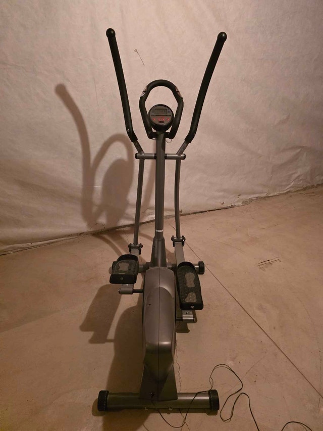 Freespirit Magnetic Elliptical Trainer - photo 2