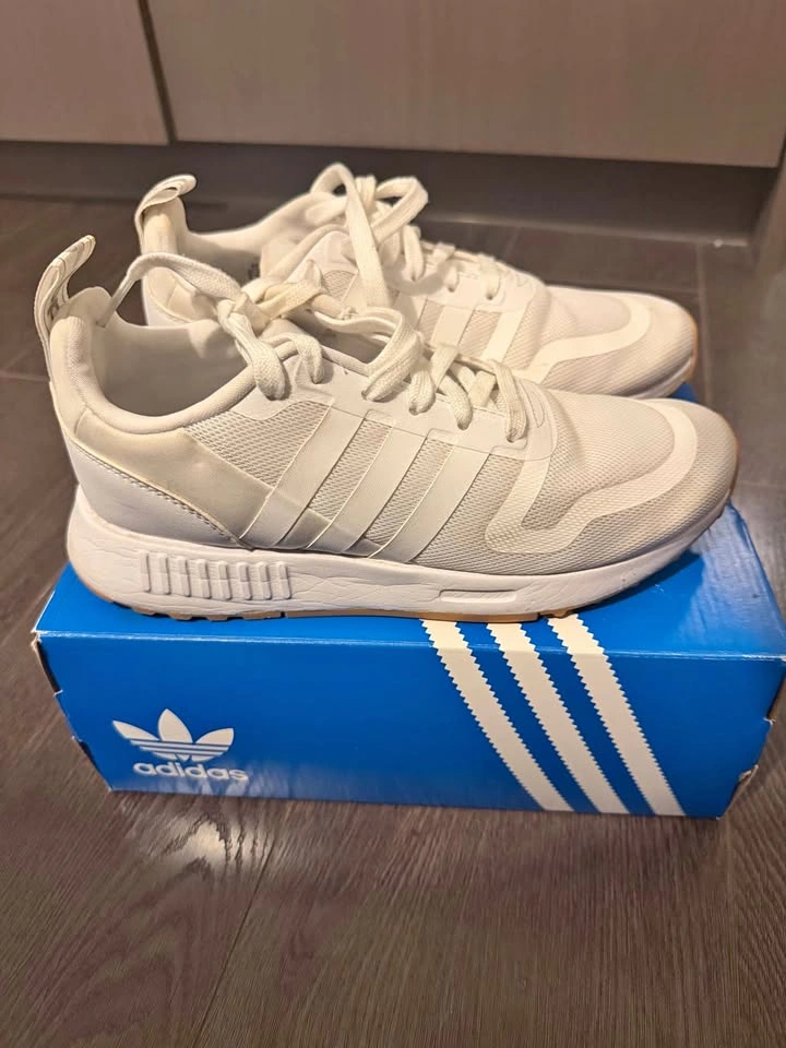 Multi X J White Sneakers US 6
