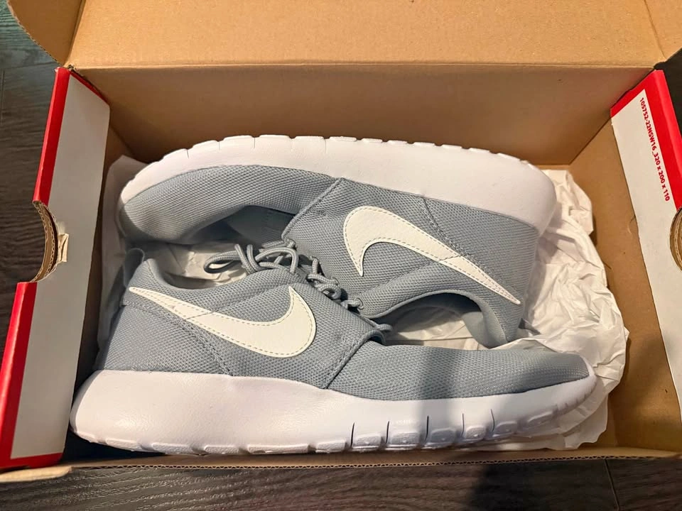 Roshe one shoes