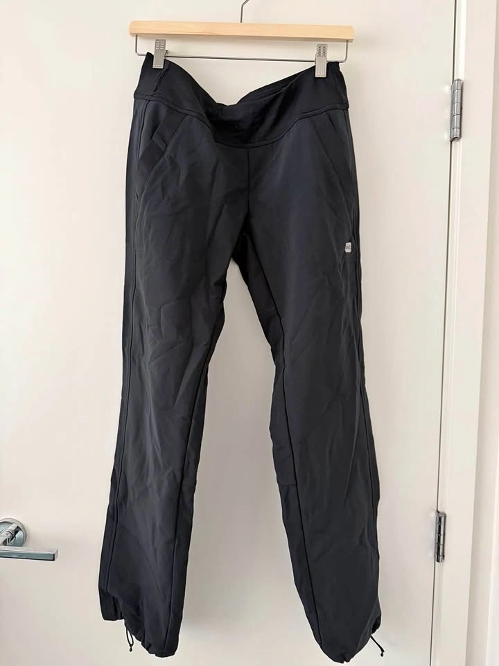 WOMENS MEC size 6 Snowshoeing Pants