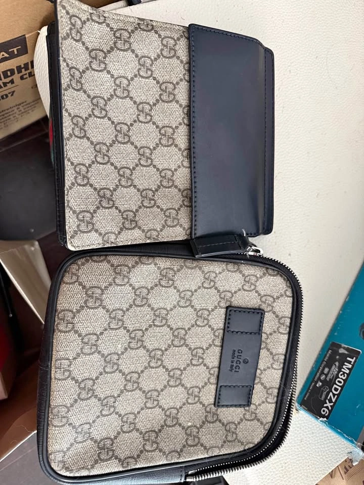 GUCCI GG Supreme Monogram Web Belt Bag