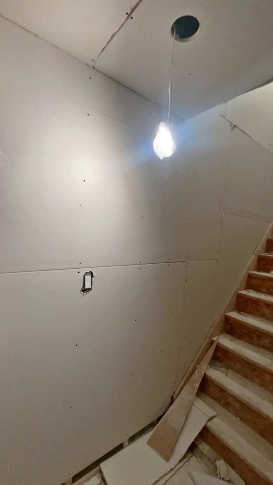 Handy men