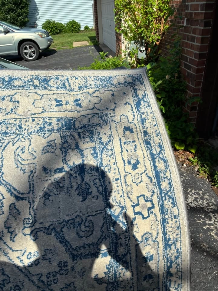 5’ 3” x 7’ 6” area rug - photo 4