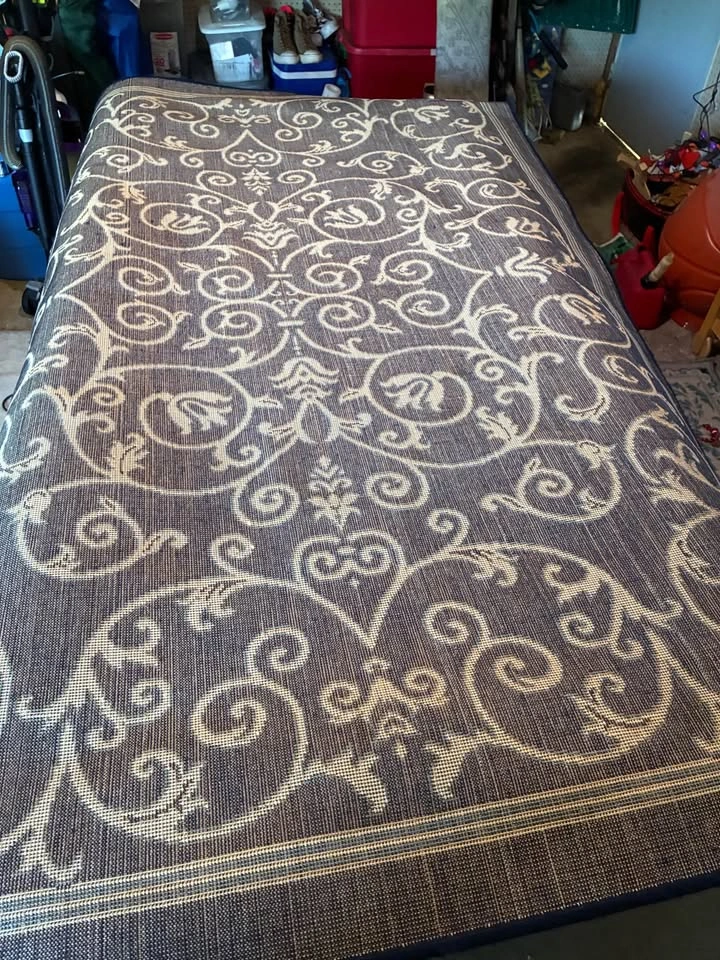 Area Rug - photo 5