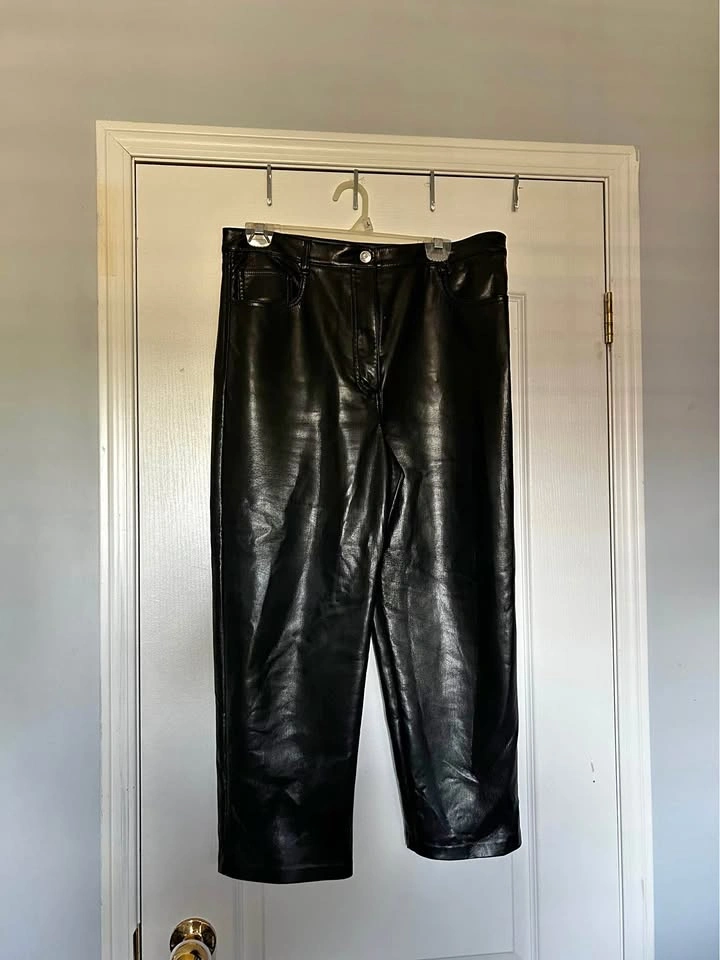 Black leather Wilfred pants