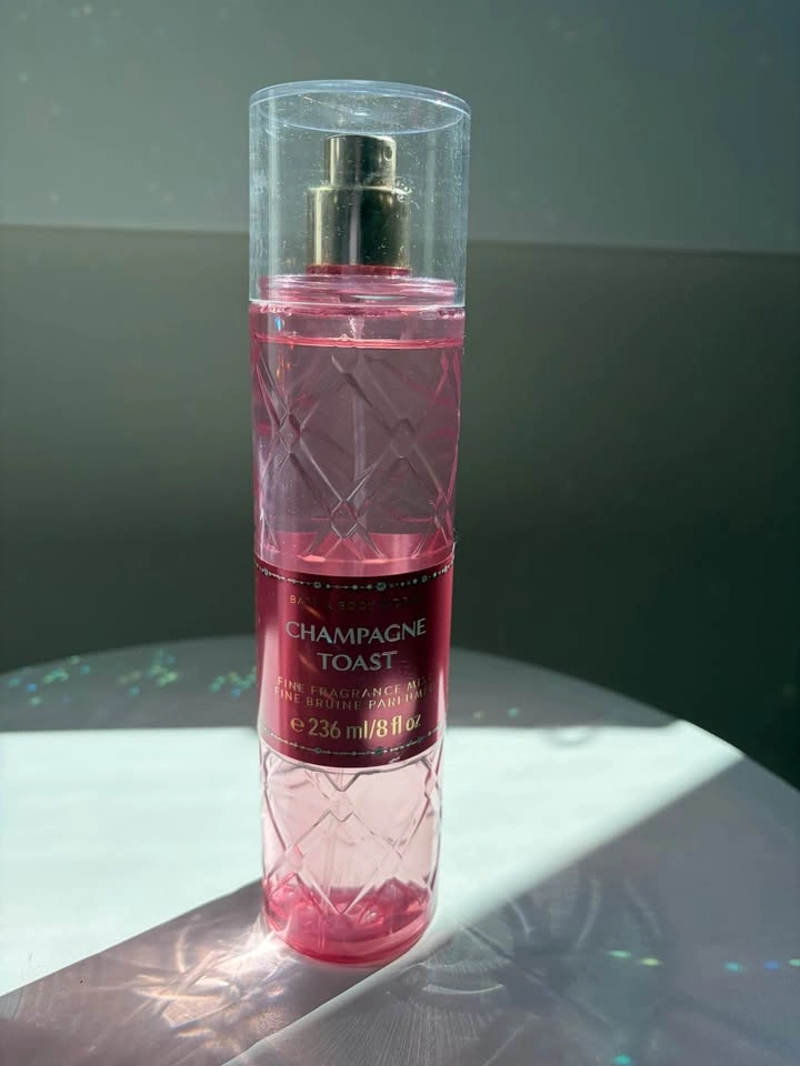 Victoria Secret Pink and Bath and Body Works Body mists - photo 3