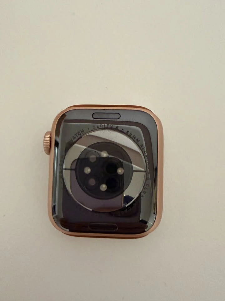 Apple Watch Series 6 40mm Rose Gold - photo 2