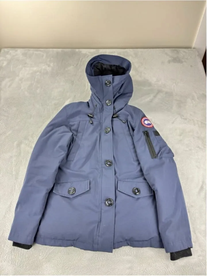 Canada Goose Women's Size XS Blue Montebello Parka Jacket