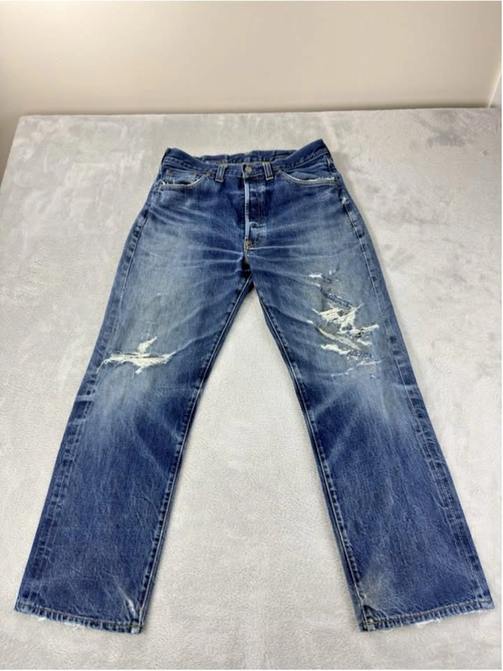 VTG Levi's 201xx Men's Sz 32x28 Selvedge Buckle Back 555