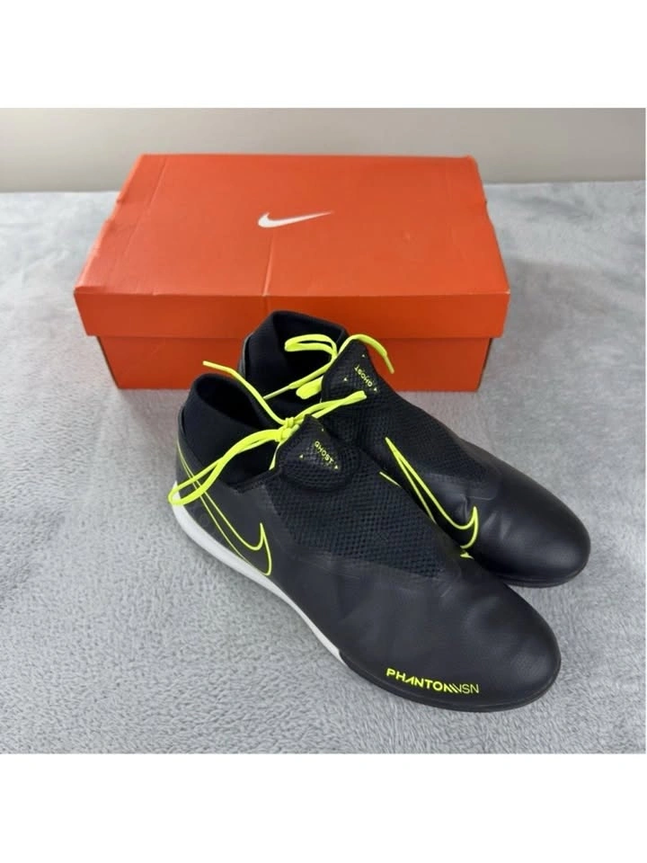 Nike Phantom VSN Academy Df IC Football Cleats Size 10.5