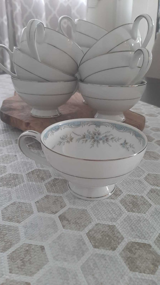 Mikasa Fine China Cups - photo 3