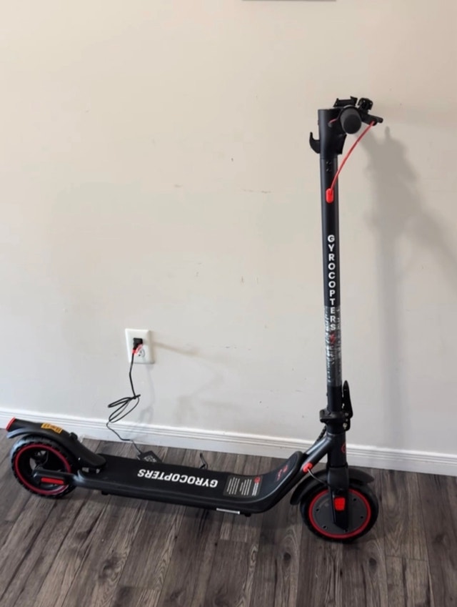 Gyrocopters Flash 6.0 Electric Scooter (Basically Brand New)
