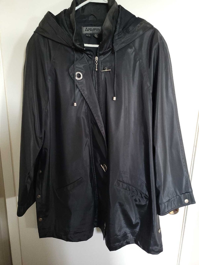 Apropos Rain Jacket