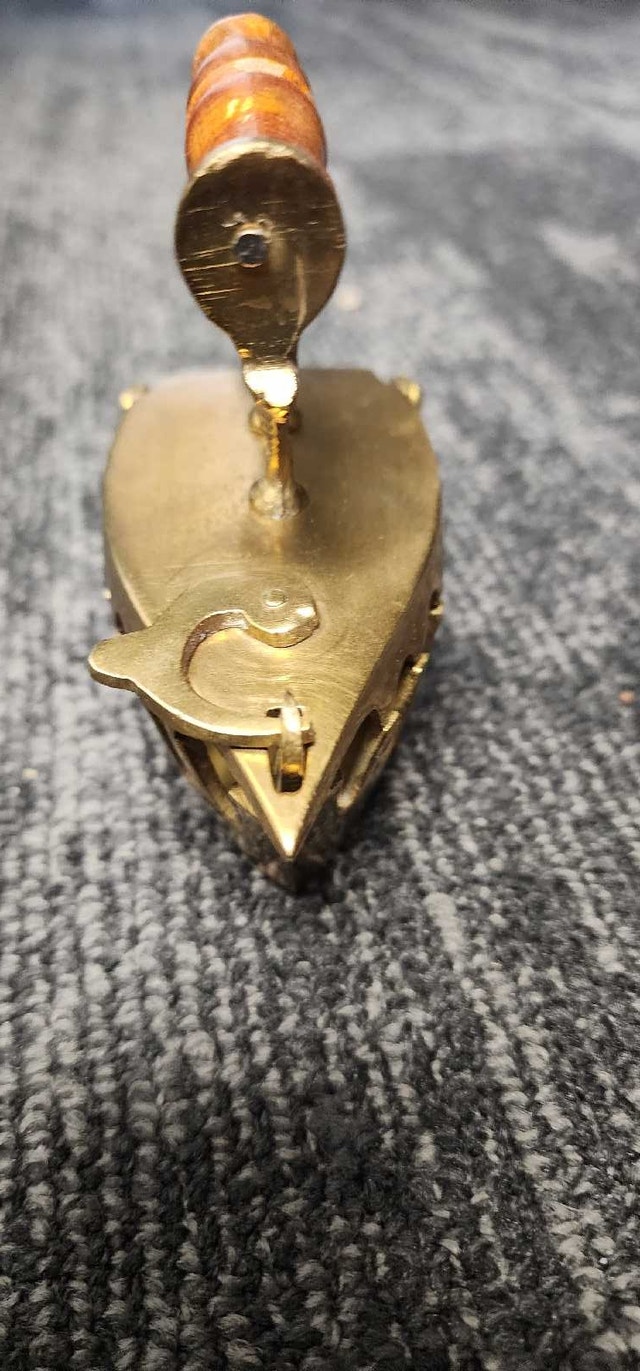 Vintage Brass Sad Iron - photo 4