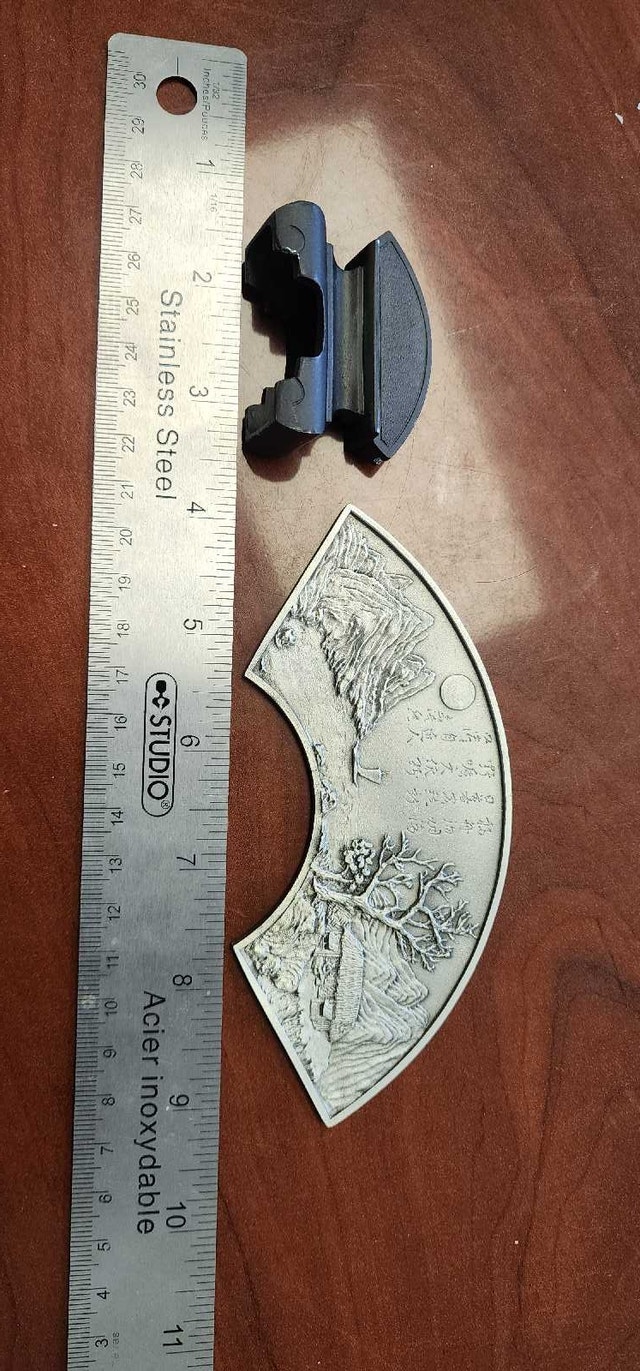 Vintage Fan-Shaped Metal Desk Ornament - photo 3