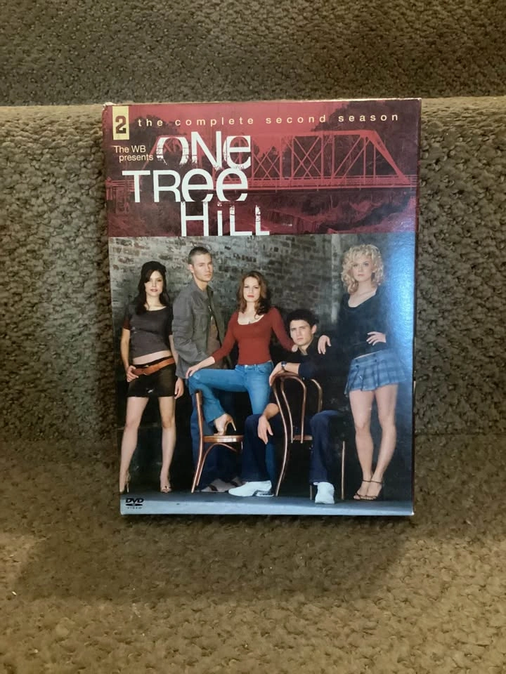 One Tree Hill season 1 and 2 - photo 2