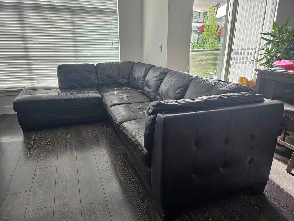 🛋️ Black Sectional Sofa - photo 5