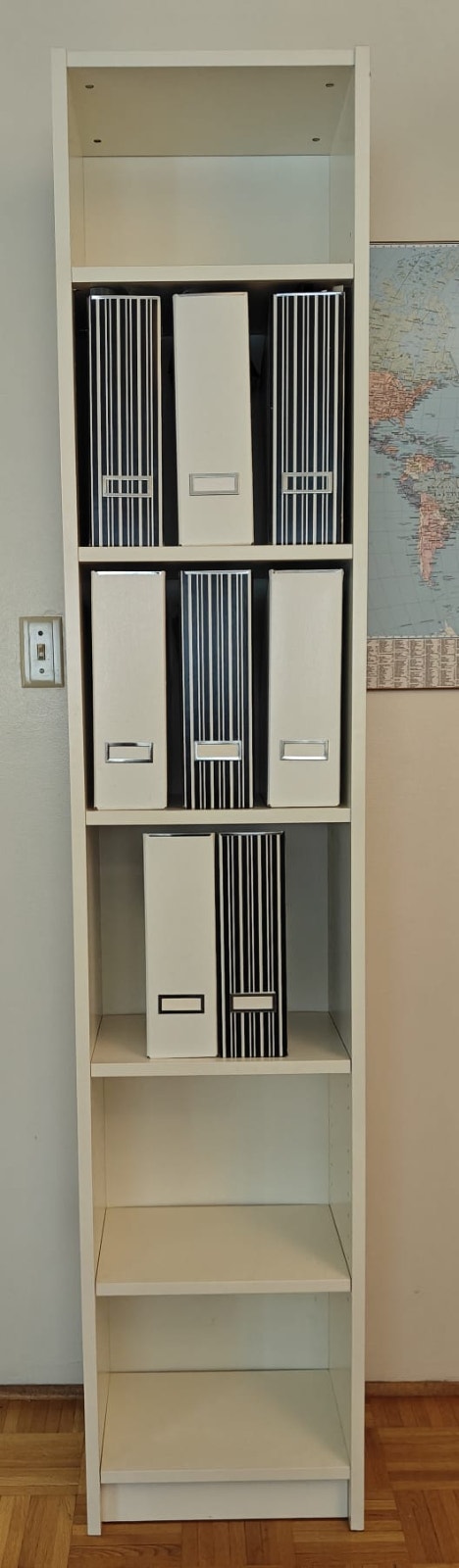 Billy Bookcase - 6 adjustable shelves + 6 magazine files