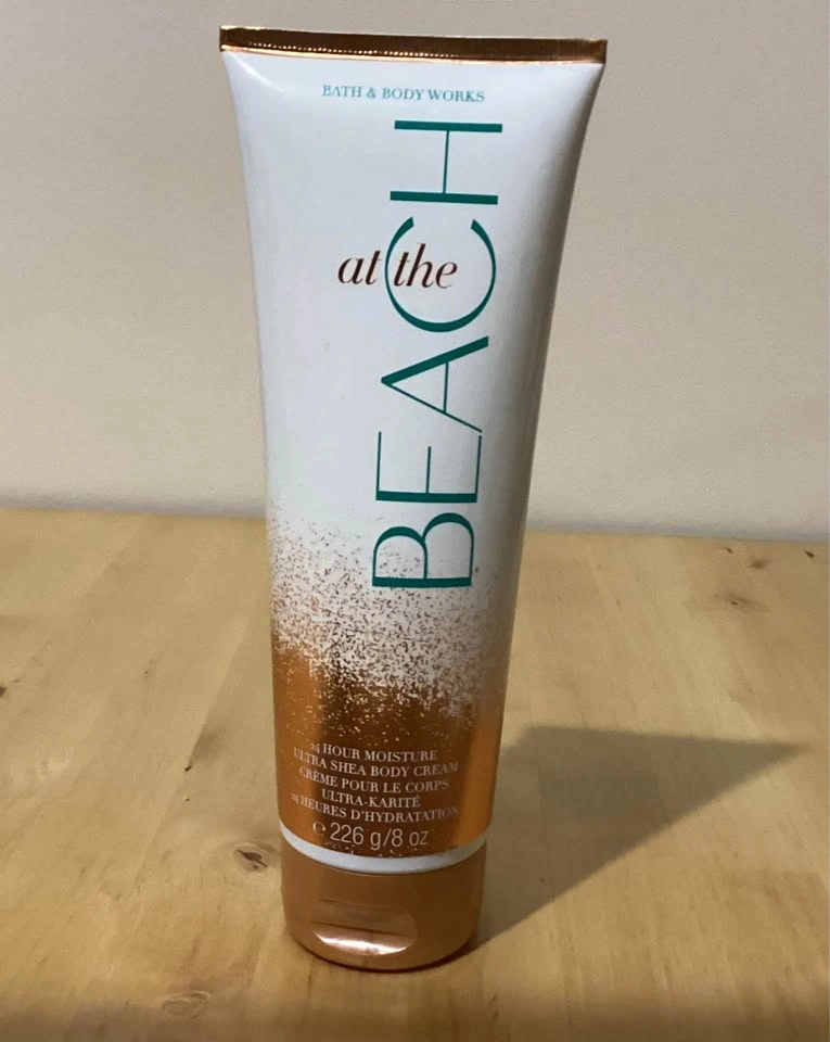 Bath and Body Works lotion - photo 3