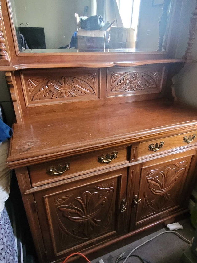 Vintage Oak Hutch with Mirror - photo 2