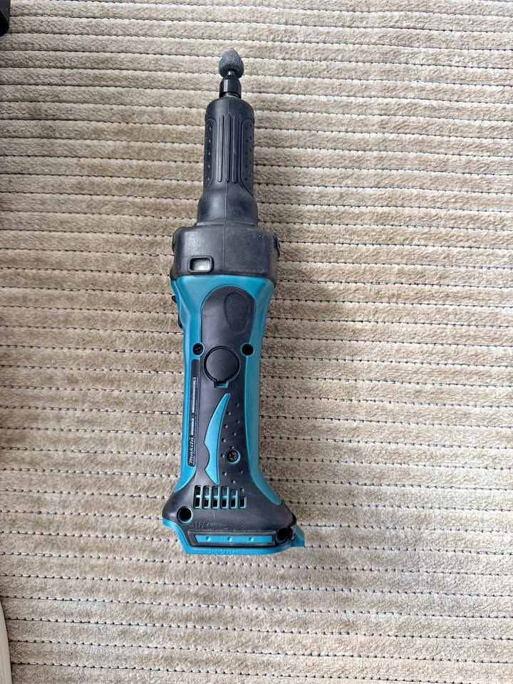 TOOL ONLY 🔧 Makita 18V LXT Die Grinder (DGD800) – Cordless 🔧