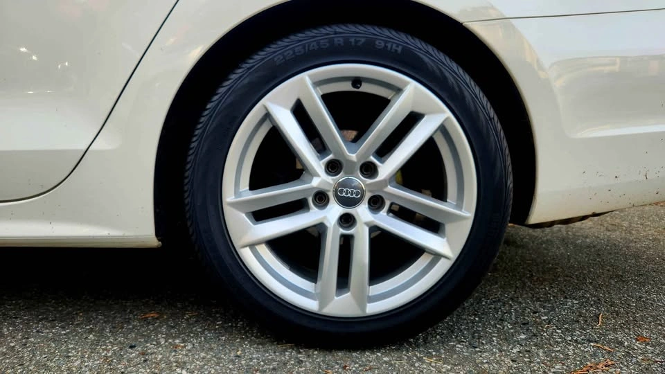 Audi A4 Split Spoke Wheels and Continental Tires - photo 3