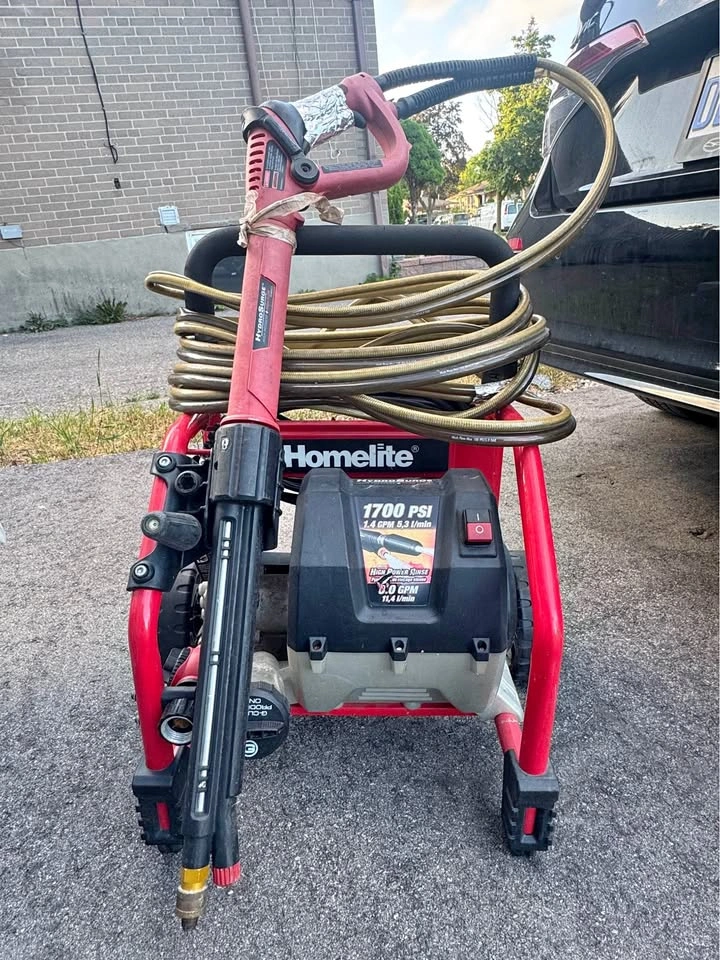 Homelite 1700 PSI Pressure Washer