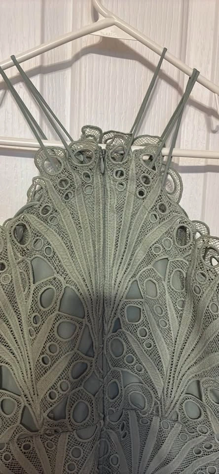 Women's Sage Green Lace Halter Dress, small size - photo 4