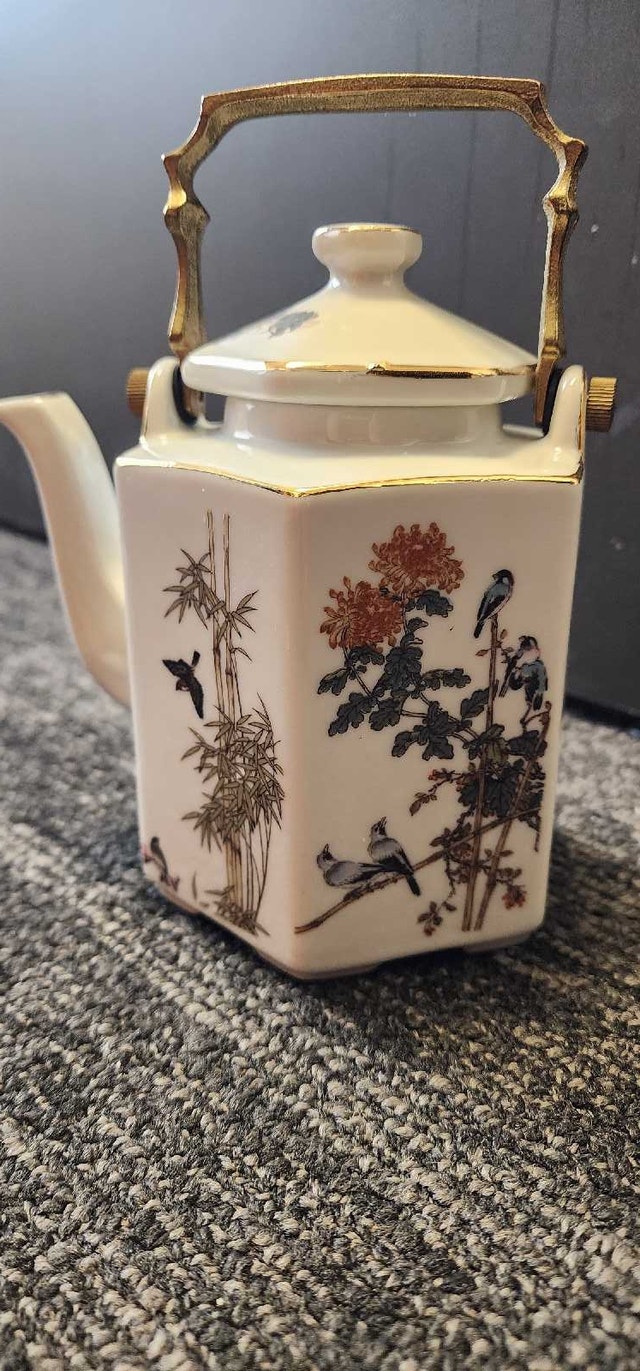 Vintage Japanese Porcelain Teapot
