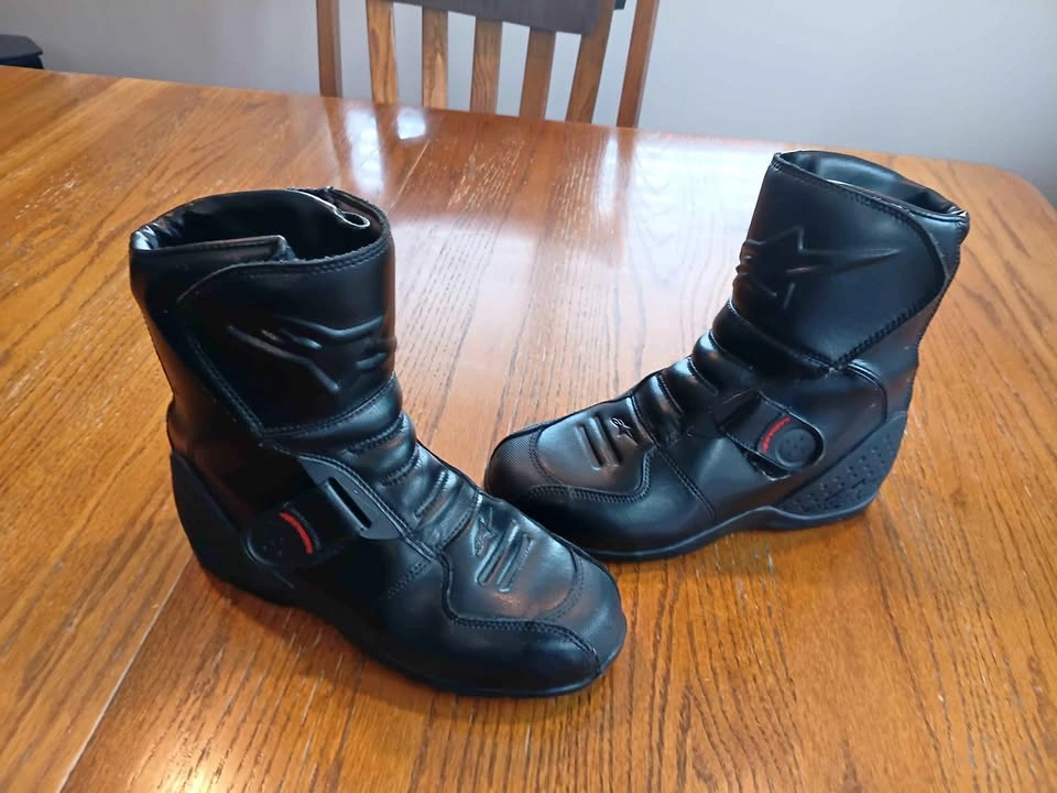 Alpine Star women's size 7 waterproof motorcycle riding boots