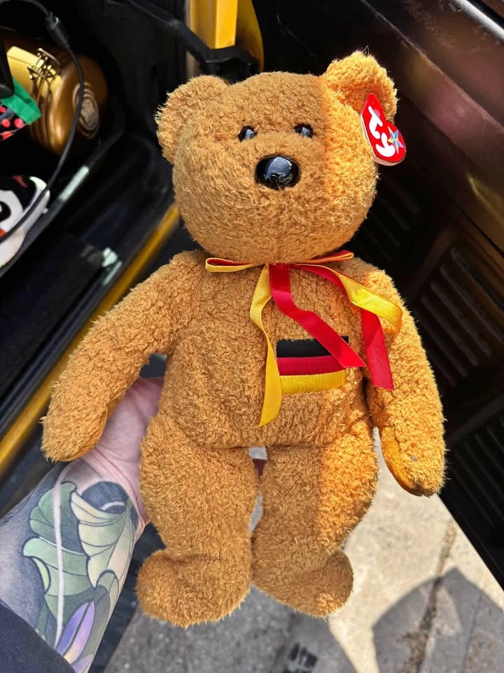 TY Beanie Buddy “Germania” the Bear - German Exclusive (1999)