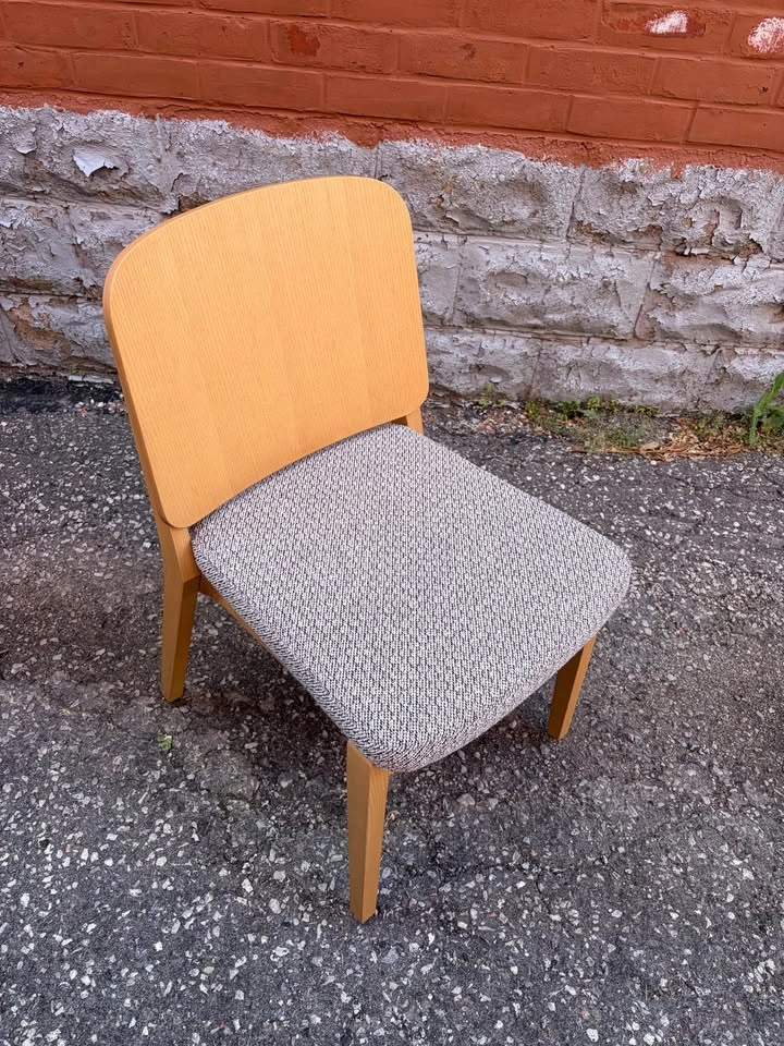 Italian Designer Chair (Very Wood) – Excellent Condition - photo 3