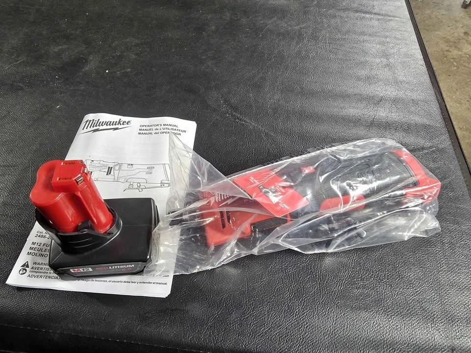 Milwaukee fuel m12 straight die grinder + 6.0 battery