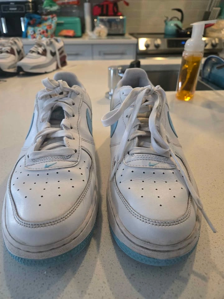Air Force 1s - Youth 7