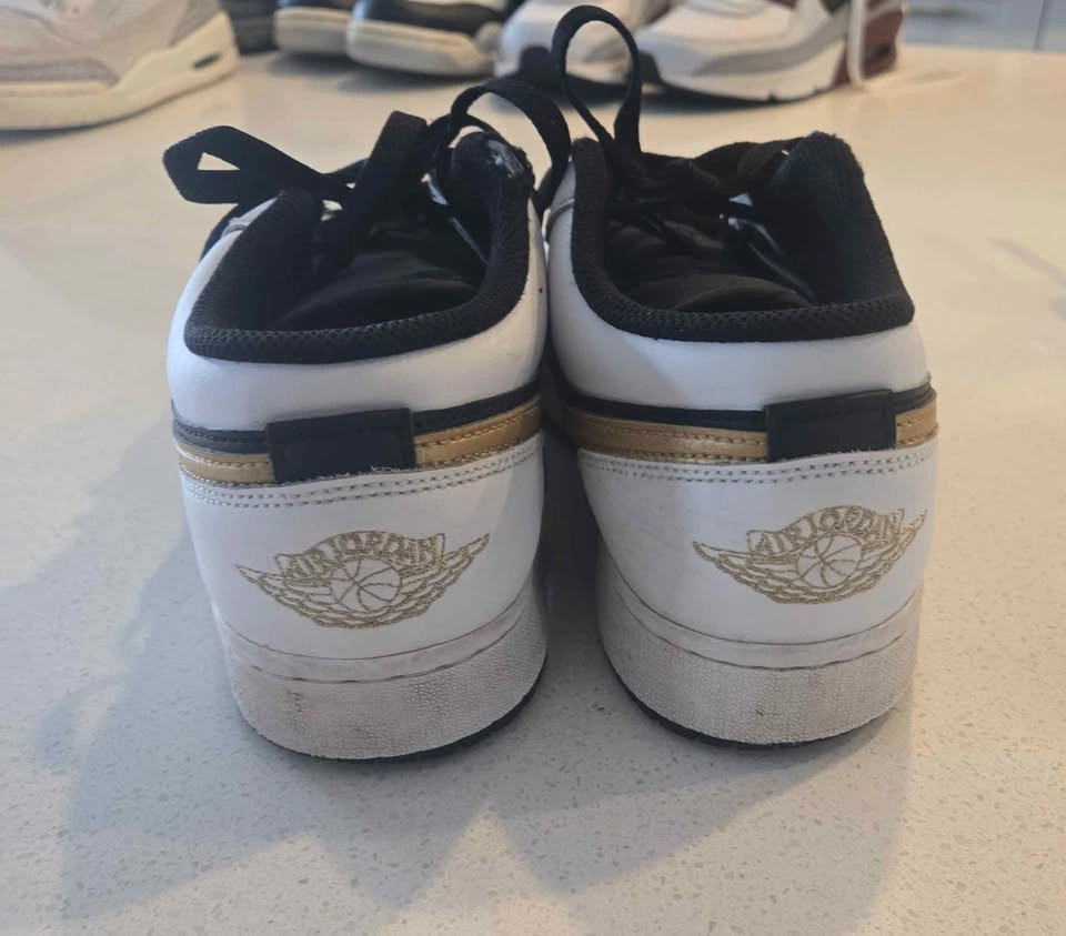 Jordan 1 Low Gold Youth 7 - photo 3