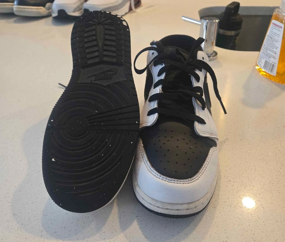 Jordan 1 Low Gold Youth 7 - photo 4