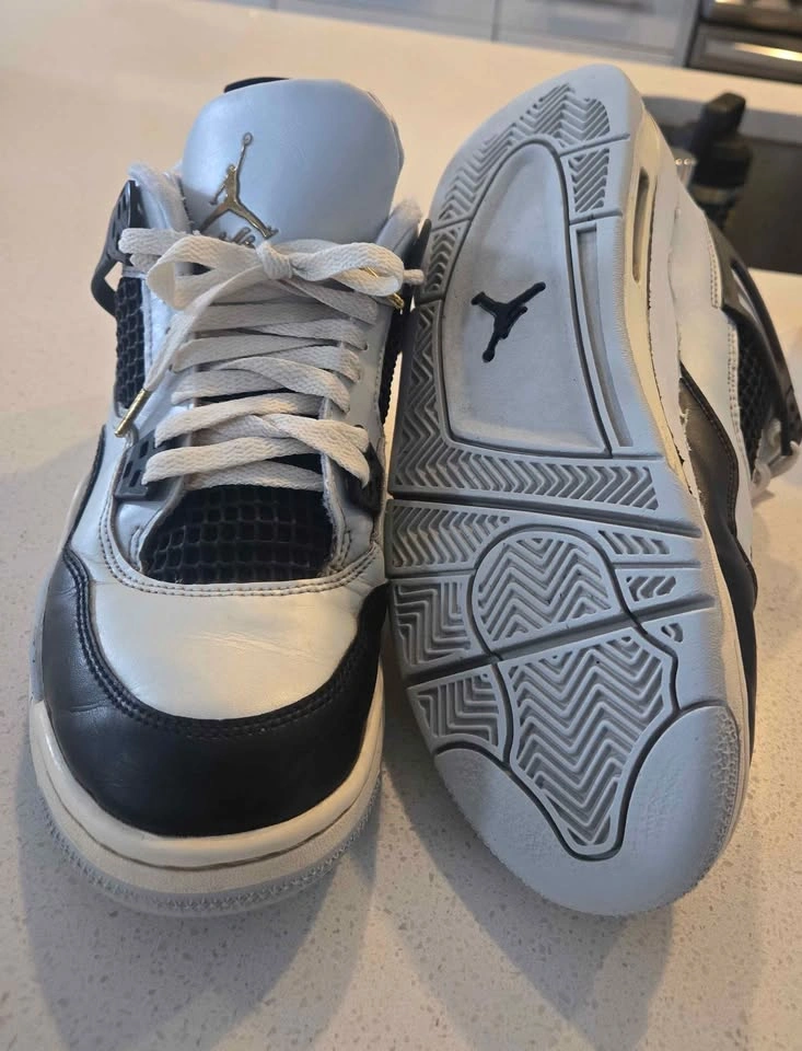 Jordan 4 Retro Youth 6.5 - photo 4