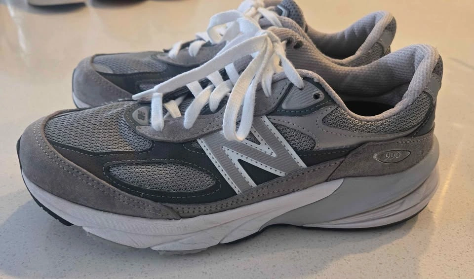 New Balance Shoes Womens 9 - photo 2