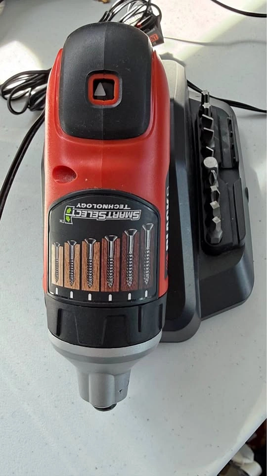 Black & Decker SmartDriver Lithium Cordless Screwdriver